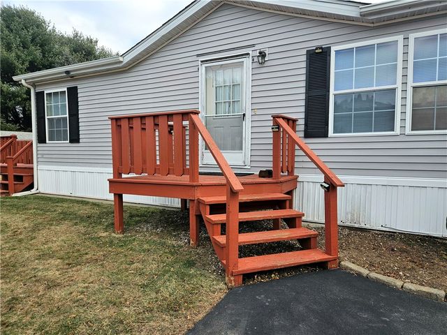 26 Kelly Lane, Coventry, RI 02816