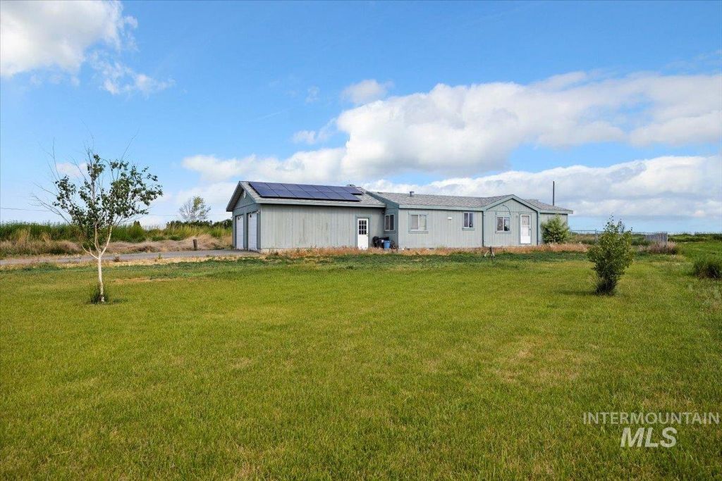 798 W 100 S, Paul, ID 83347