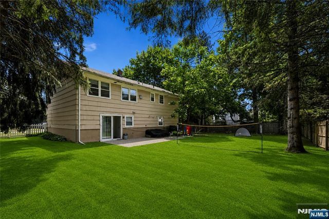 195 4th Street, Cresskill, NJ 07626