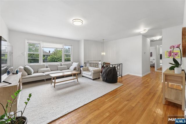 195 4th Street, Cresskill, NJ 07626