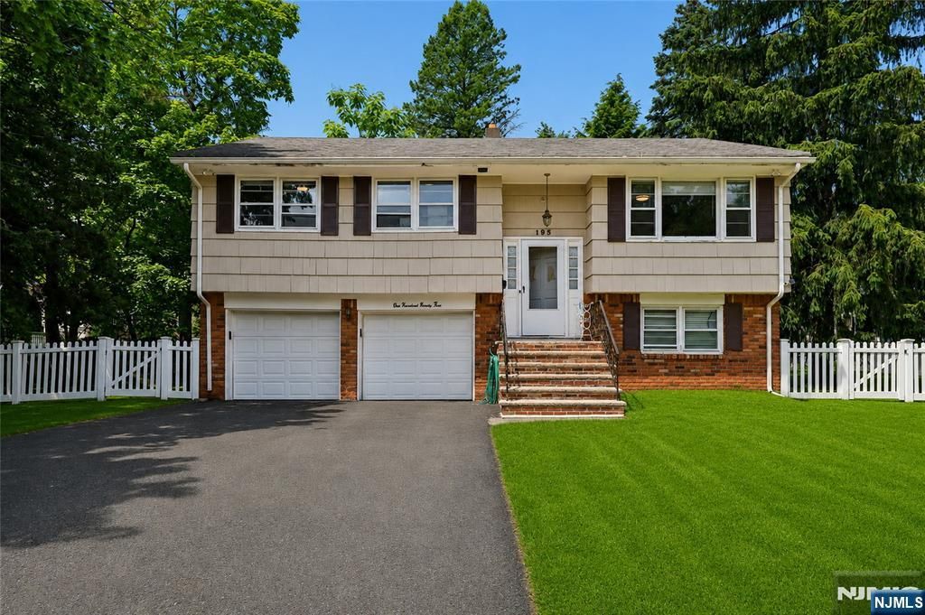 195 4th Street, Cresskill, NJ 07626