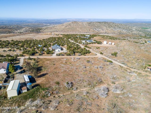 0 E Honeybee Lane Vic 118 Ste Lane, Juniper Hills, CA 93543