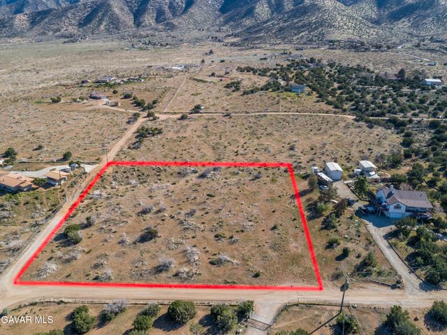 0 E Honeybee Lane Vic 118 Ste Lane, Juniper Hills, CA 93543