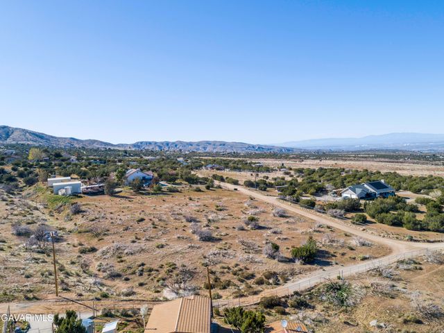 0 E Honeybee Lane Vic 118 Ste Lane, Juniper Hills, CA 93543