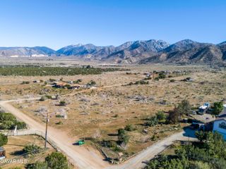0 E Honeybee Lane Vic 118 Ste Lane, Juniper Hills, CA 93543