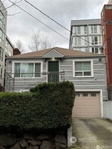 830 NE 67th Street, Seattle, WA 98114