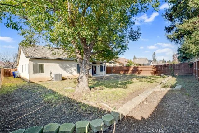 8590 N Sierra Vista, Fresno, CA 93720