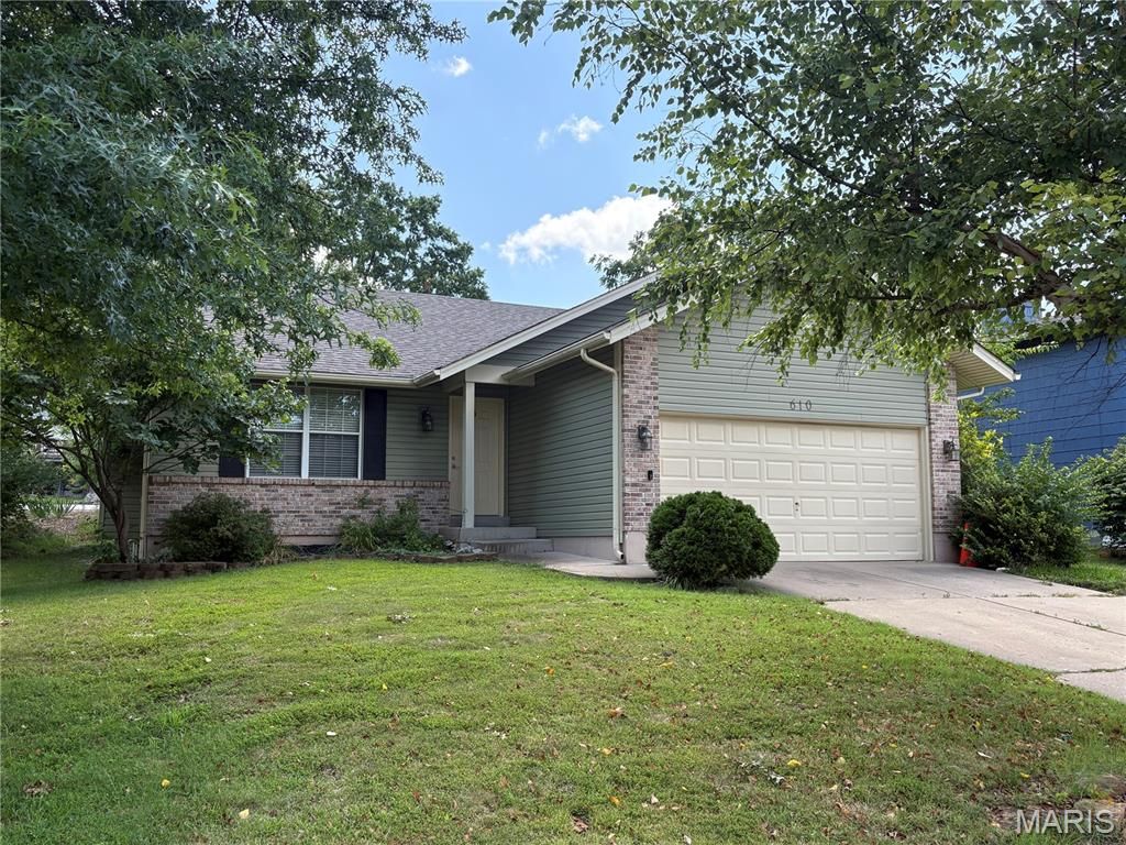 610 Lakewood Drive, Lake St Louis, MO 63367