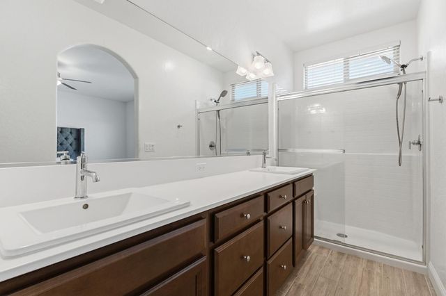 6128 E Platt Avenue, Fresno, CA 93727