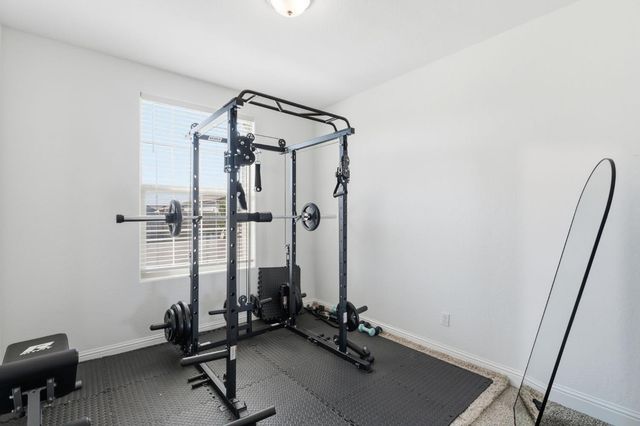 6128 E Platt Avenue, Fresno, CA 93727