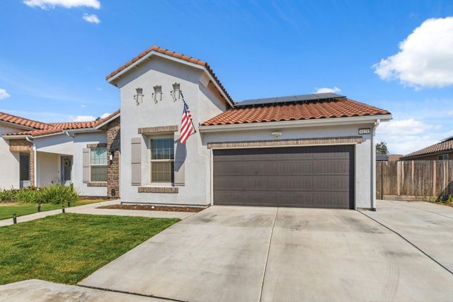 6128 E Platt Avenue, Fresno, CA 93727