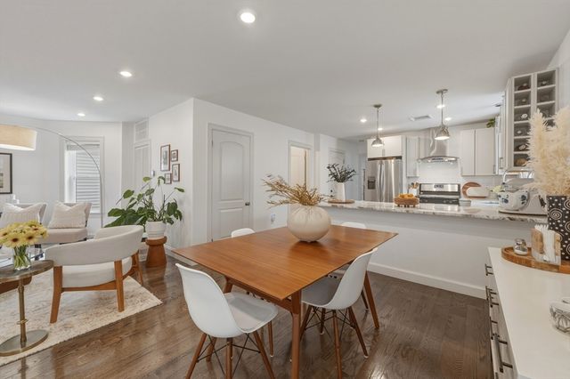 22 Otis St 1, Somerville, MA 02145