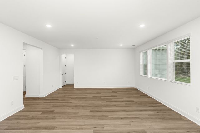 1555 Oak Springs Drive, Columbia, TN 38401