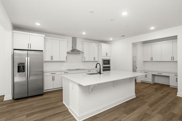 1555 Oak Springs Drive, Columbia, TN 38401