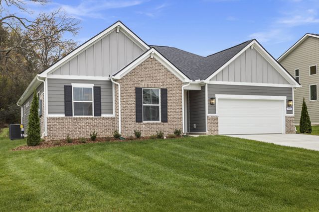 1555 Oak Springs Drive, Columbia, TN 38401