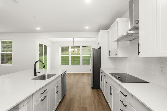 1555 Oak Springs Drive, Columbia, TN 38401