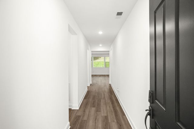 1555 Oak Springs Drive, Columbia, TN 38401