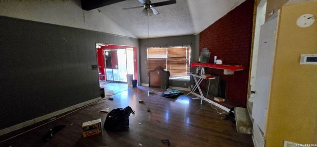 12311 Capeswood, San Antonio, TX 78249