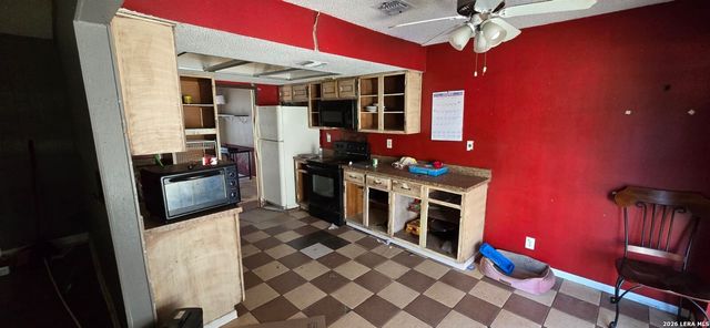 12311 Capeswood, San Antonio, TX 78249