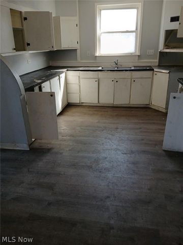 6110 Denison Avenue, Cleveland, OH 44102