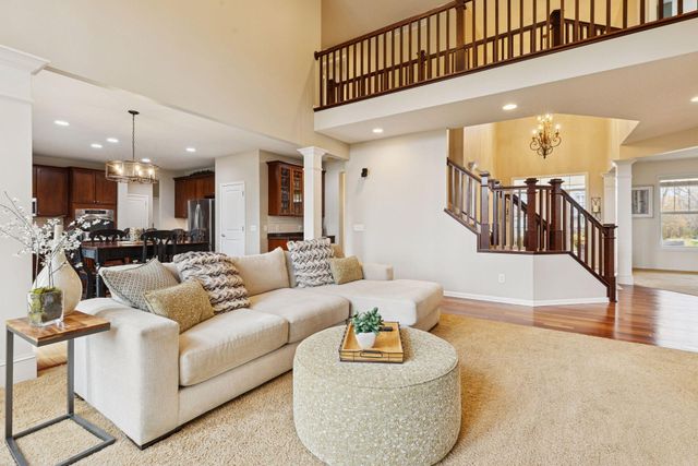 6726 Fountain Lane N, Maple Grove, MN 55311