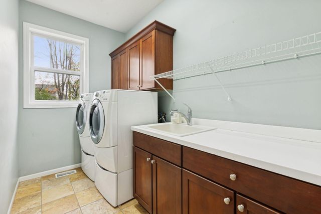 6726 Fountain Lane N, Maple Grove, MN 55311