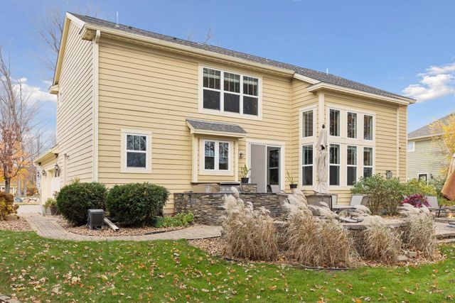 6726 Fountain Lane N, Maple Grove, MN 55311