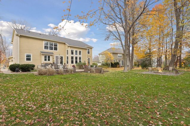 6726 Fountain Lane N, Maple Grove, MN 55311