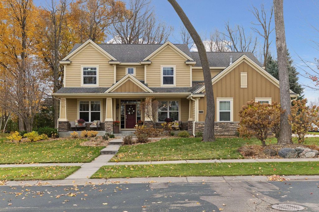 6726 Fountain Lane N, Maple Grove, MN 55311