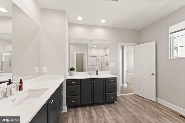 22986 BUBBLING BROOK DR, Brambleton, VA 20148