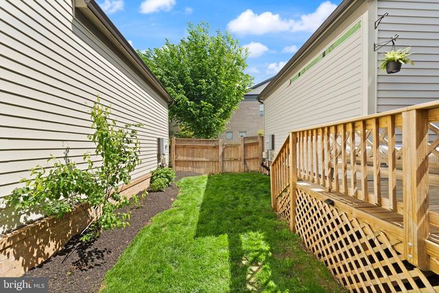 22986 BUBBLING BROOK DR, Brambleton, VA 20148