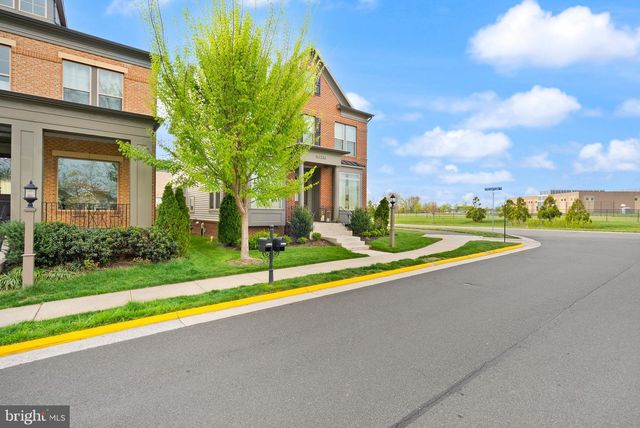 22986 BUBBLING BROOK DR, Brambleton, VA 20148