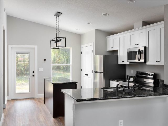 730 SW 2ND AVENUE, Trenton, FL 32693