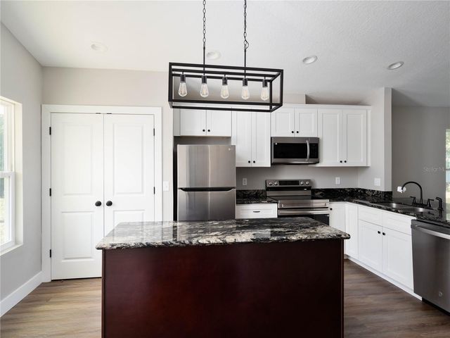 730 SW 2ND AVENUE, Trenton, FL 32693