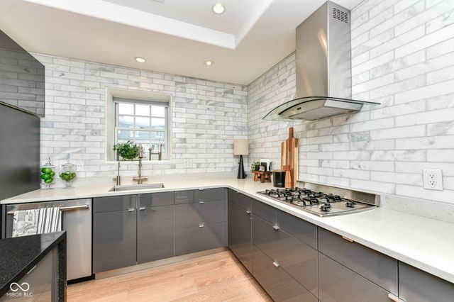 30 W Main Street B, Carmel, IN 46032