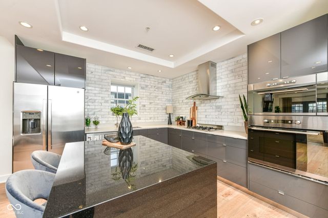 30 W Main Street B, Carmel, IN 46032