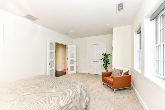 30 W Main Street B, Carmel, IN 46032