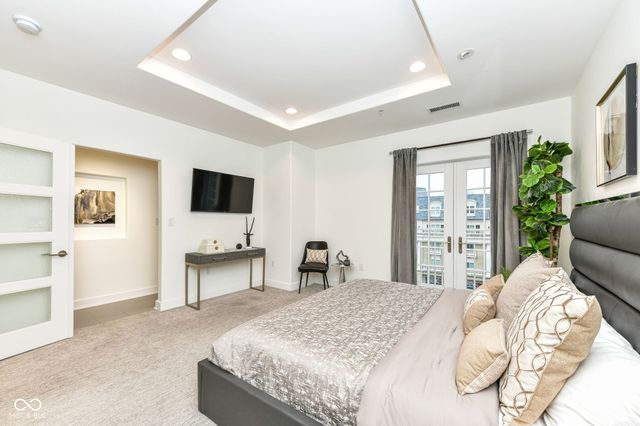 30 W Main Street B, Carmel, IN 46032