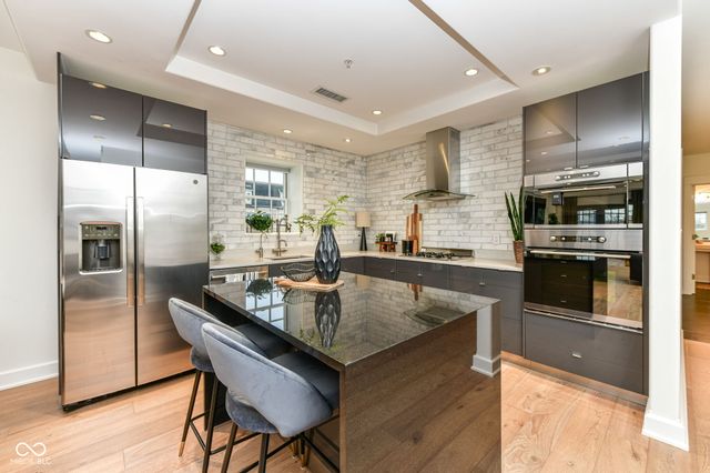 30 W Main Street B, Carmel, IN 46032