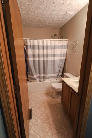 2062 Summer Banks Drive, Grove City, OH 43123