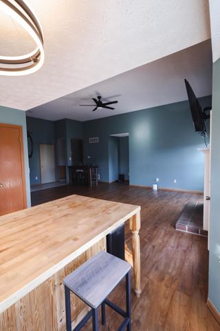 2062 Summer Banks Drive, Grove City, OH 43123