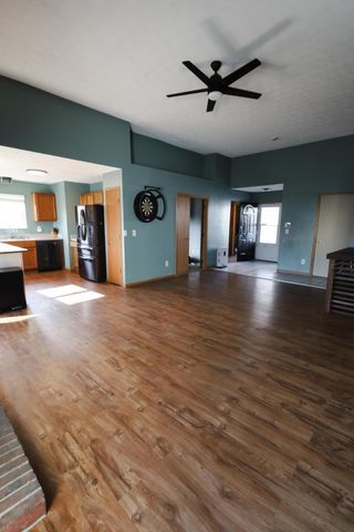 2062 Summer Banks Drive, Grove City, OH 43123