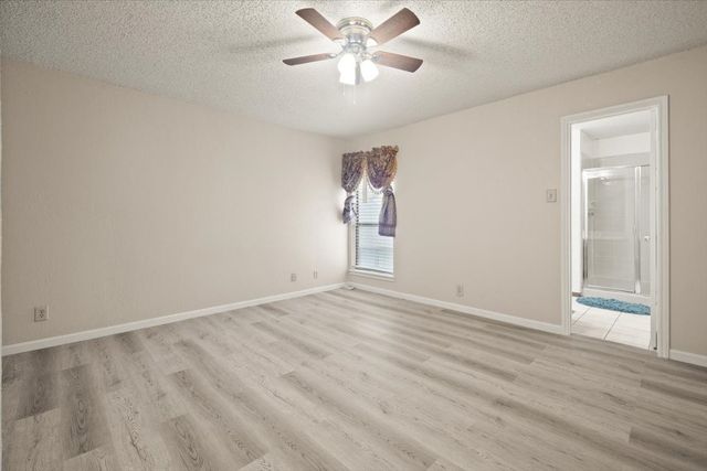 1201 Harwell Drive 225, Arlington, TX 76011