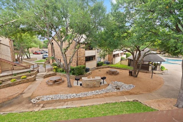 1201 Harwell Drive 225, Arlington, TX 76011