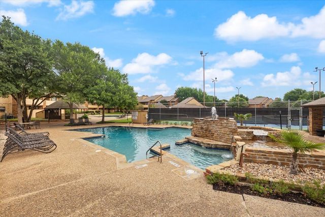 1201 Harwell Drive 225, Arlington, TX 76011