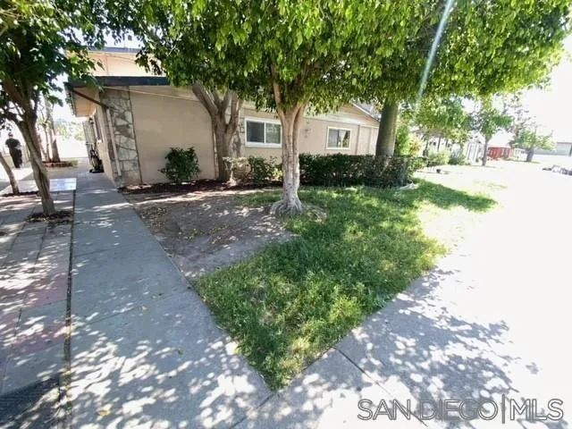 341 Lansing Cir, Escondido, CA 92025