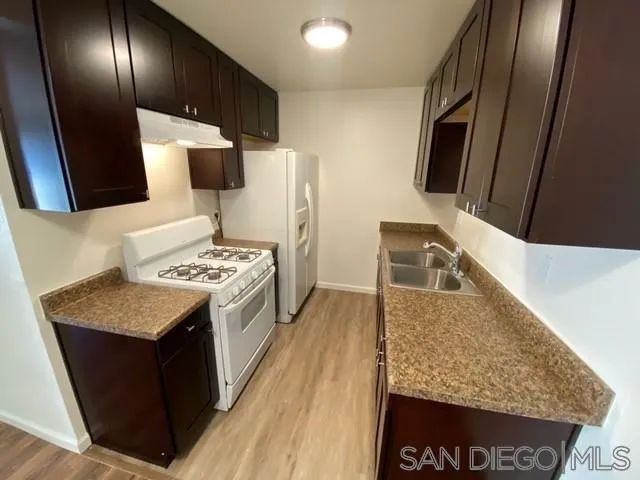341 Lansing Cir, Escondido, CA 92025