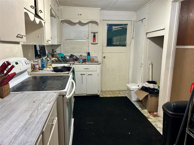 540 W Hempstead ST, Giddings, TX 78942