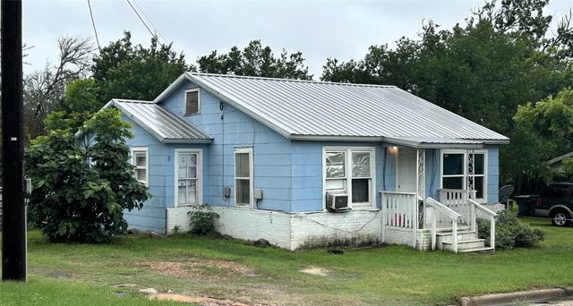 540 W Hempstead ST, Giddings, TX 78942