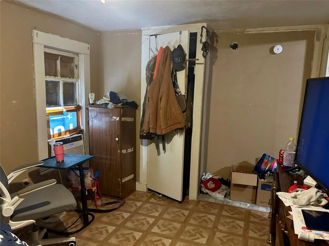 540 W Hempstead ST, Giddings, TX 78942